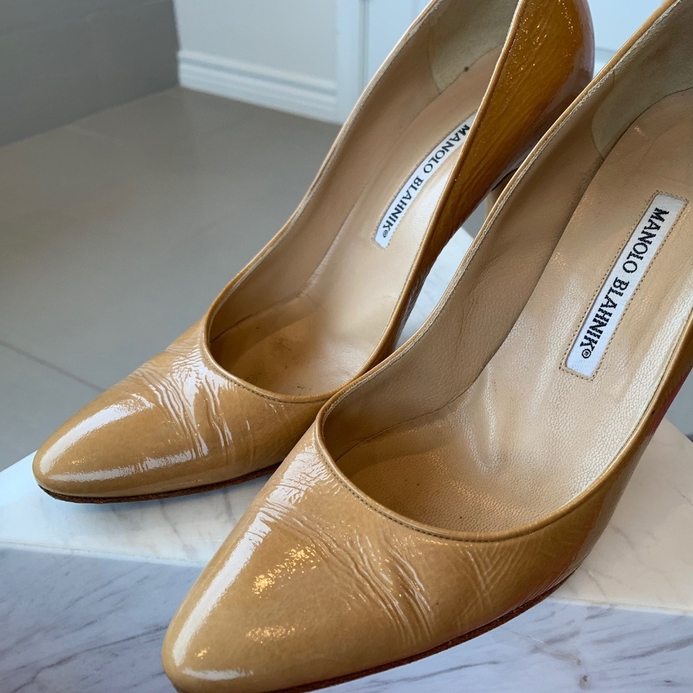 Manolo Blahnik Pump